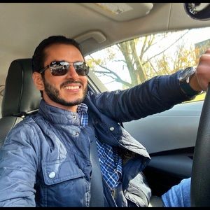 Meet your Posher, Julio